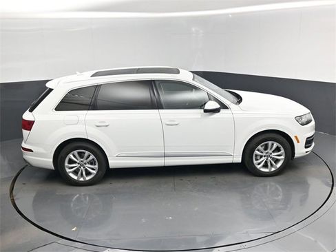 Used 2017 Audi Q7 3.0T Premium Plus image 49