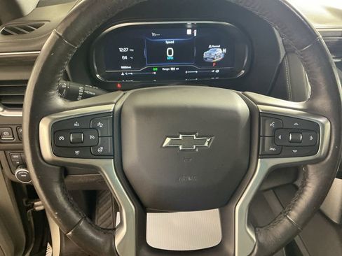 Used 2022 Chevrolet Tahoe Z71 w/ Luxury Package AWD/4WD image 26