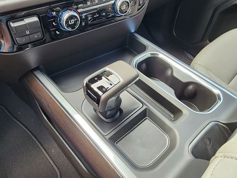 New 2026 GMC Sierra 1500 SLT w/ SLT Premium Plus Package AWD/4WD image 31