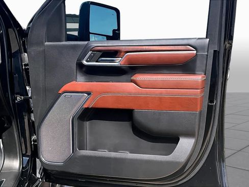 Used 2024 GMC Sierra 2500 Denali Ultimate AWD/4WD image 15