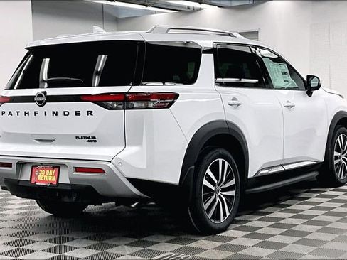 New 2025 Nissan Pathfinder Platinum w/ Lighting Package (N93) image 17