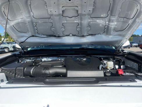 Certified 2022 Toyota Tacoma SR5 w/ Technology Package AWD/4WD image 18