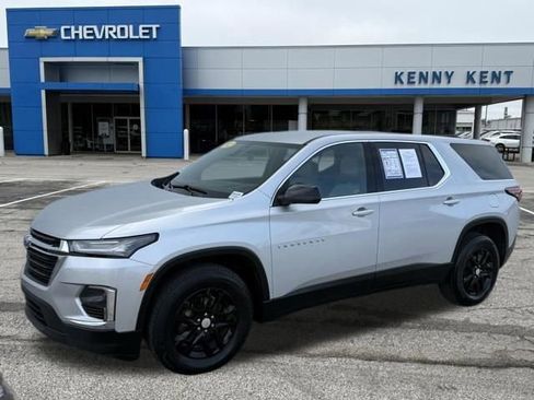 Used 2022 Chevrolet Traverse LS FWD image 31