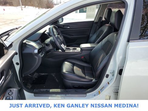 Used 2019 Nissan Altima 2.5 SR w/ SR Premium Package image 14