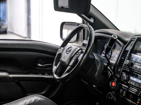 Used 2021 Nissan Titan PRO-4X w/ Off Road Protection Package image 14