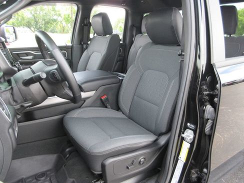Used 2022 RAM 1500 Big Horn AWD/4WD image 20