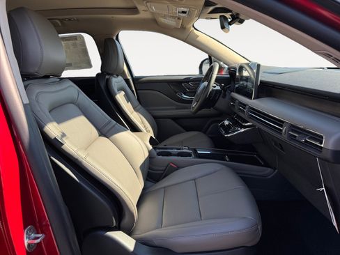 New 2026 Lincoln Corsair Reserve w/ Jet Appearance Package image 17