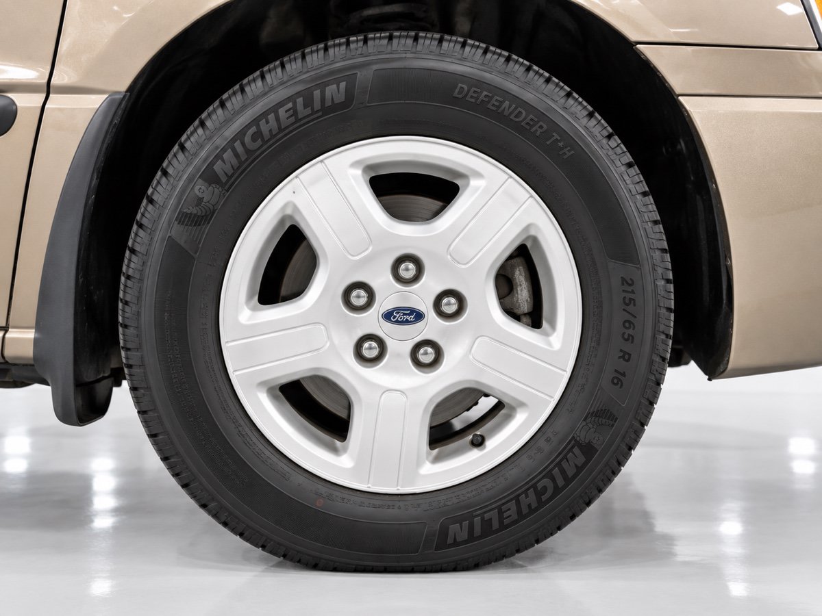 Used 2004 Ford Freestar SE FWD image 9