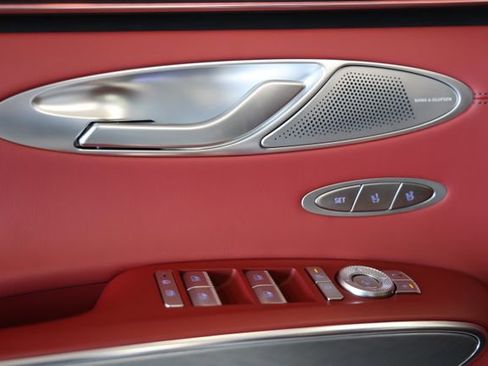 New 2026 Genesis GV70 2.5T Sport Prestige w/ G1 Accessory Package image 21