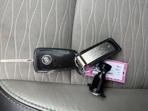 Used 2015 Buick Encore FWD image 32