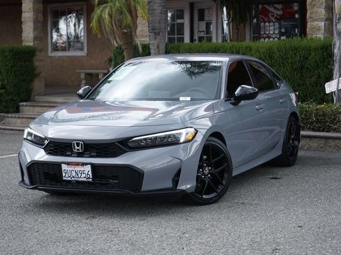 Used 2025 Honda Civic Sport image 4