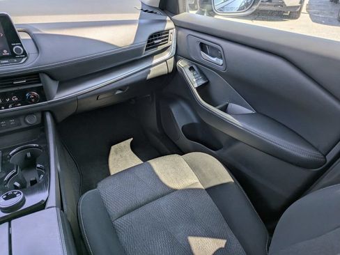 Certified 2026 Nissan Rogue SV AWD/4WD image 18