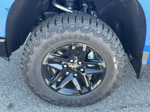 New 2025 Chevrolet Silverado 1500 LT Trail Boss w/ Convenience Package II image 24