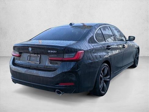 Used 2024 BMW 330i Sedan w/ Premium Package image 5
