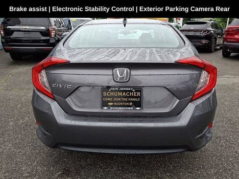 Used 2018 Honda Civic EX image 7
