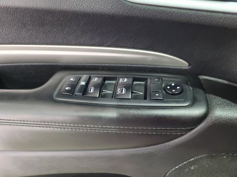 Used 2019 Dodge Durango SXT image 45