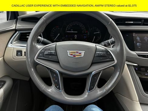 Used 2018 Cadillac XT5 Luxury w/ Driver Awareness Package AWD/4WD image 3