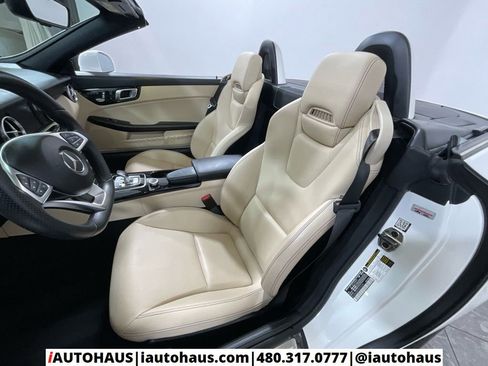 Used 2020 Mercedes-Benz SLC 300 w/ Premium Package image 14