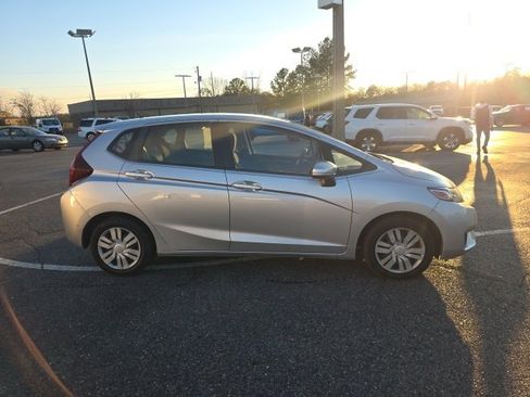 Used 2016 Honda Fit LX image 2
