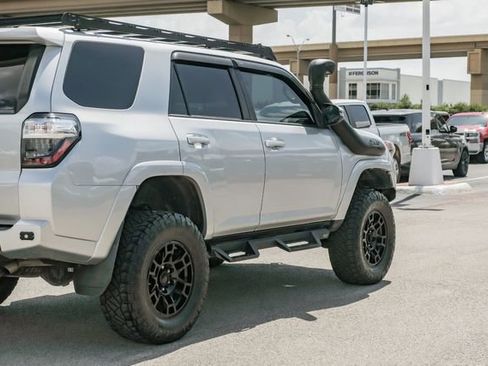 Used 2021 Toyota 4Runner TRD Off-Road Premium image 15