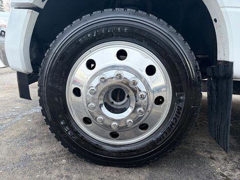 Used 2019 Ford F450 XLT w/ XLT Premium Package image 18