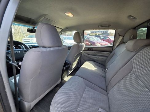 Used 2012 Toyota Tacoma 4x4 Double Cab w/ SR5 Pkg image 21