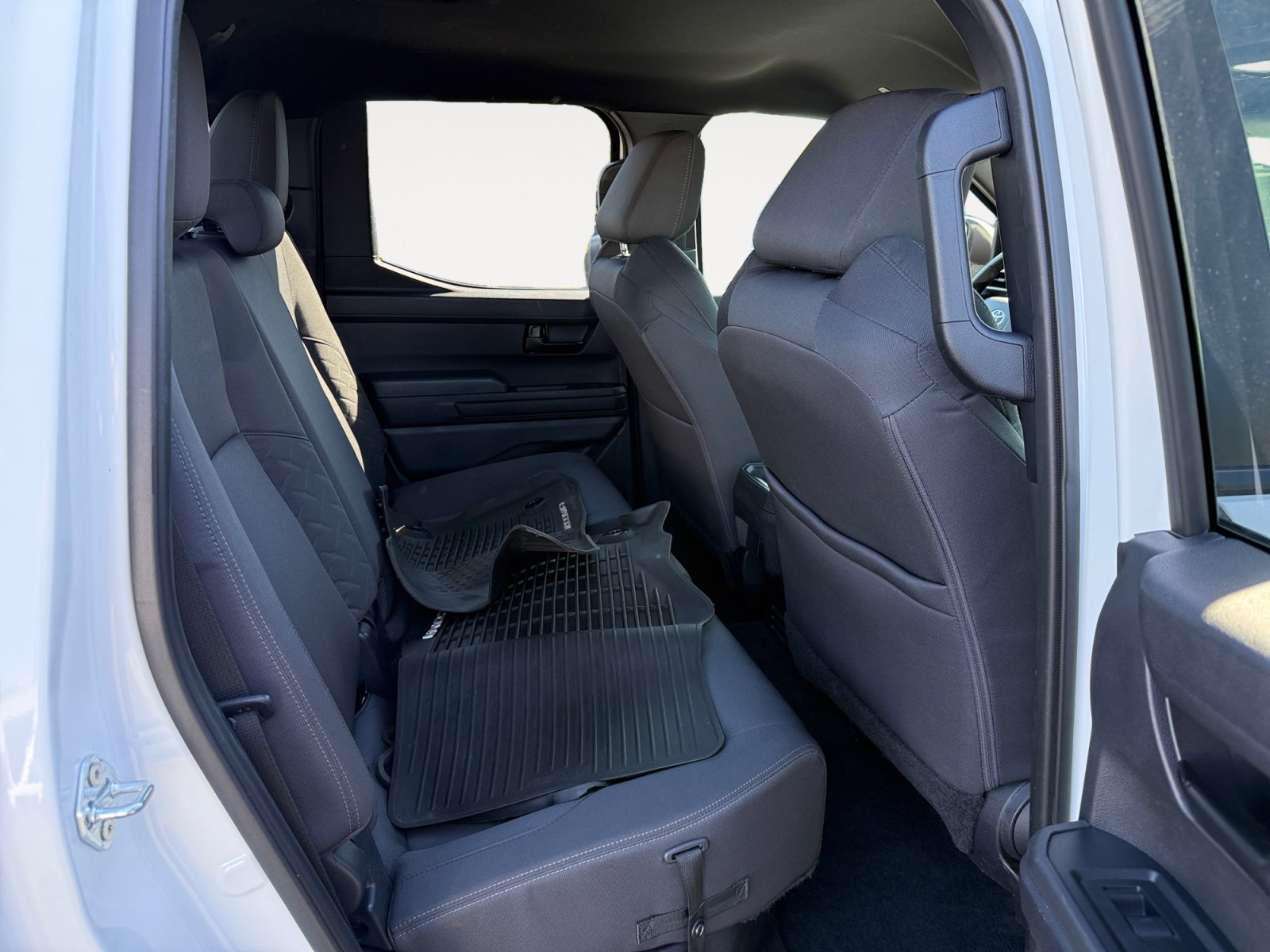 Used 2025 Toyota Tacoma SR5 AWD/4WD image 18