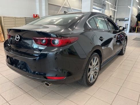 Used 2022 MAZDA MAZDA3 s FWD image 7