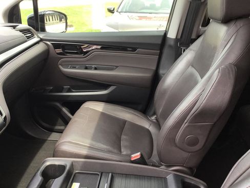 Used 2018 Honda Odyssey Elite image 16