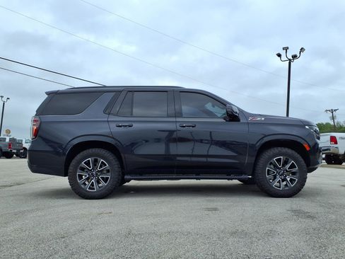 Used 2024 Chevrolet Tahoe Z71 w/ Luxury Package image 4