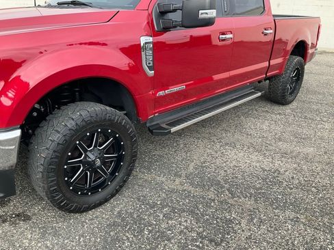 Certified 2022 Ford F250 XLT w/ XLT Premium Package image 16