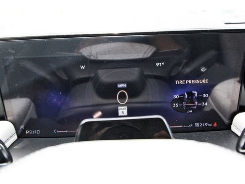 Used 2025 Lincoln Aviator 2WD image 16