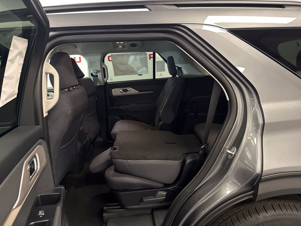 New 2026 Ford Explorer Active AWD/4WD image 26