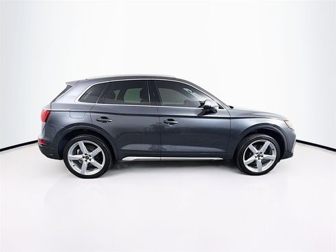 Used 2022 Audi SQ5 Premium image 8