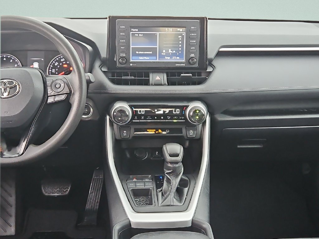 Certified 2021 Toyota RAV4 XLE w/ Convenience Package FWD image 16
