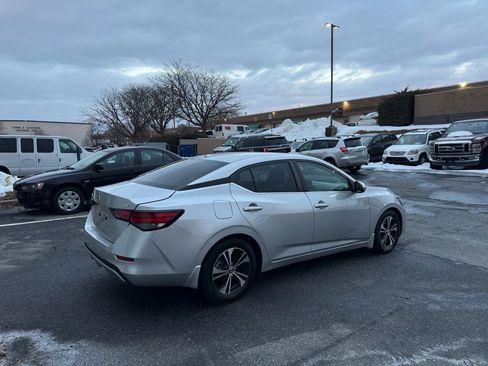 Used 2021 Nissan Sentra SV w/ Trunk Package image 12