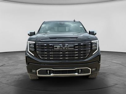 New 2026 GMC Sierra 1500 Denali Ultimate w/ LPO, Black Badging Package
