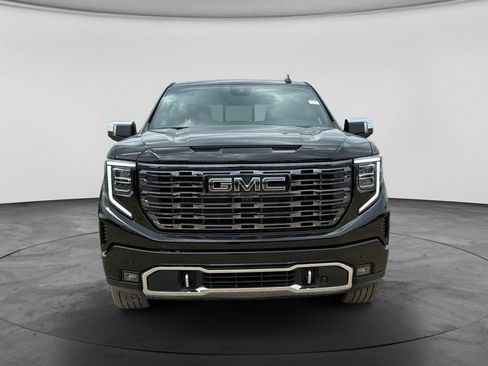 New 2026 GMC Sierra 1500 Denali Ultimate w/ LPO, Black Badging Package AWD/4WD image 2
