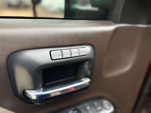 Used 2015 Chevrolet Silverado 2500 LTZ w/ LTZ Plus Package image 23