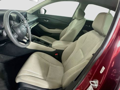 Used 2024 Honda Accord EX image 13