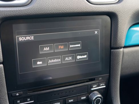 Used 2020 Porsche 718 Cayman image 21