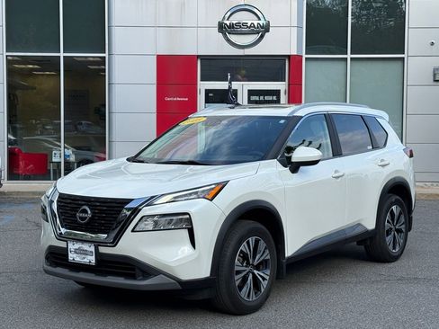 Used 2023 Nissan Rogue SV w/ SV Premium B Package AWD/4WD image 1