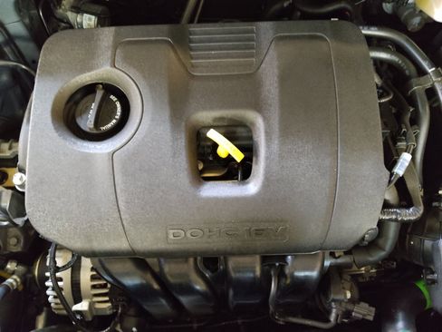 Used 2025 Kia Soul LX FWD image 30