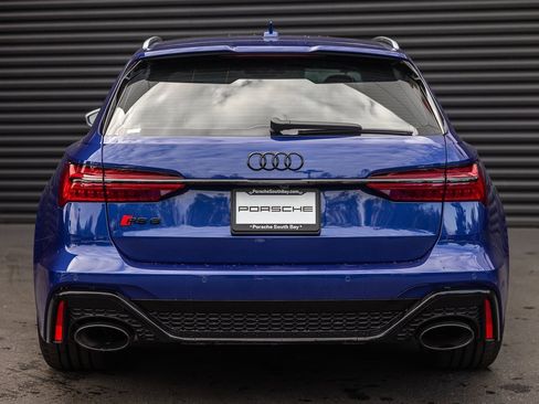 Used 2023 Audi RS 6 w/ Executive Package image 9