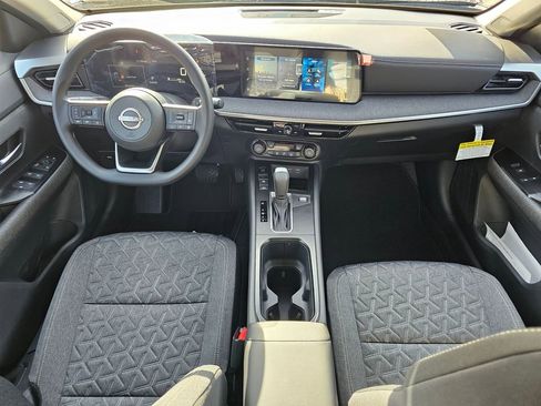 New 2026 Nissan Kicks SV w/ Charging Package image 6