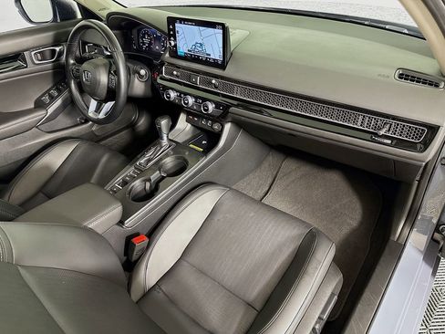 Used 2023 Honda Civic Touring image 29