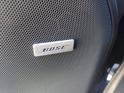 Used 2023 GMC Yukon XL SLT image 19