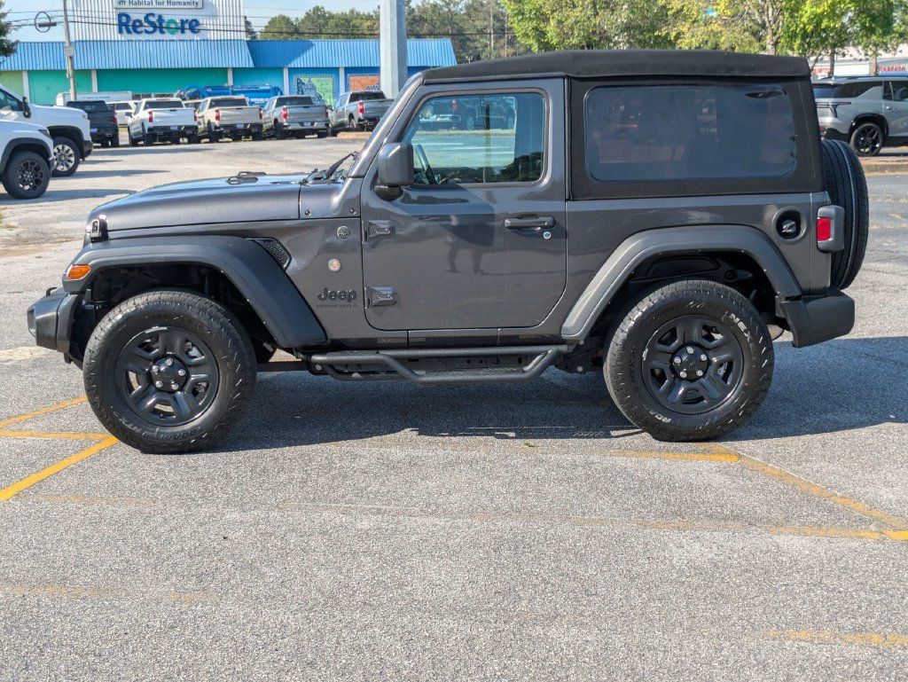 Used 2024 Jeep Wrangler Sport AWD/4WD image 7