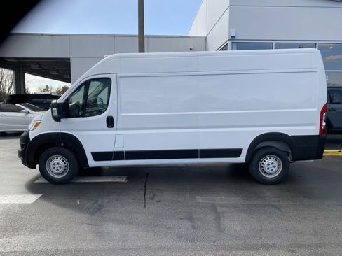 Used 2023 RAM ProMaster 2500 image 5