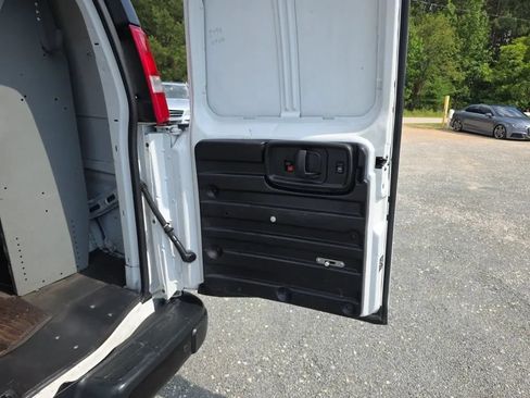 Used 2020 Chevrolet Express 3500 Extended w/ Driver Convenience Package RWD image 33